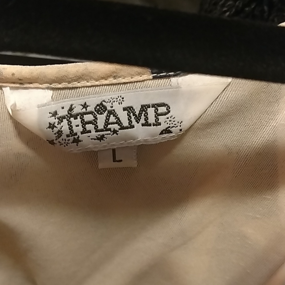 Tramp - Picture 3 of 4